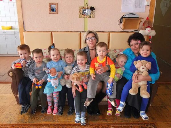 Детский дом подростки. Приют для детей оставшихся без попечения родителей москва. Приют для детей оставшихся без попечения. Приют для детей оставшихся без попечения родителей москва. Приют для детей сирот.