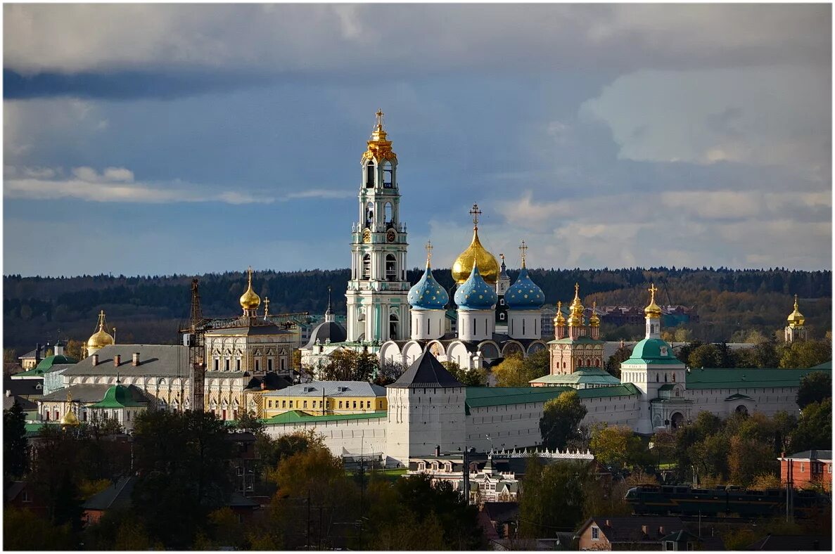 Троице-Сергиева Лавра Сергиев. Троицкий монастырь Сергия Радонежского. Сергиево Радонежская Лавра. Киев Троице Сергиева Лавра. Свято радонежский монастырь