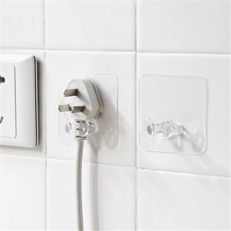 Socket hang up. Держатель розетки. Настенный держатель для розетки. Кронштейн для розетки. Держатель на розетку Qlux.