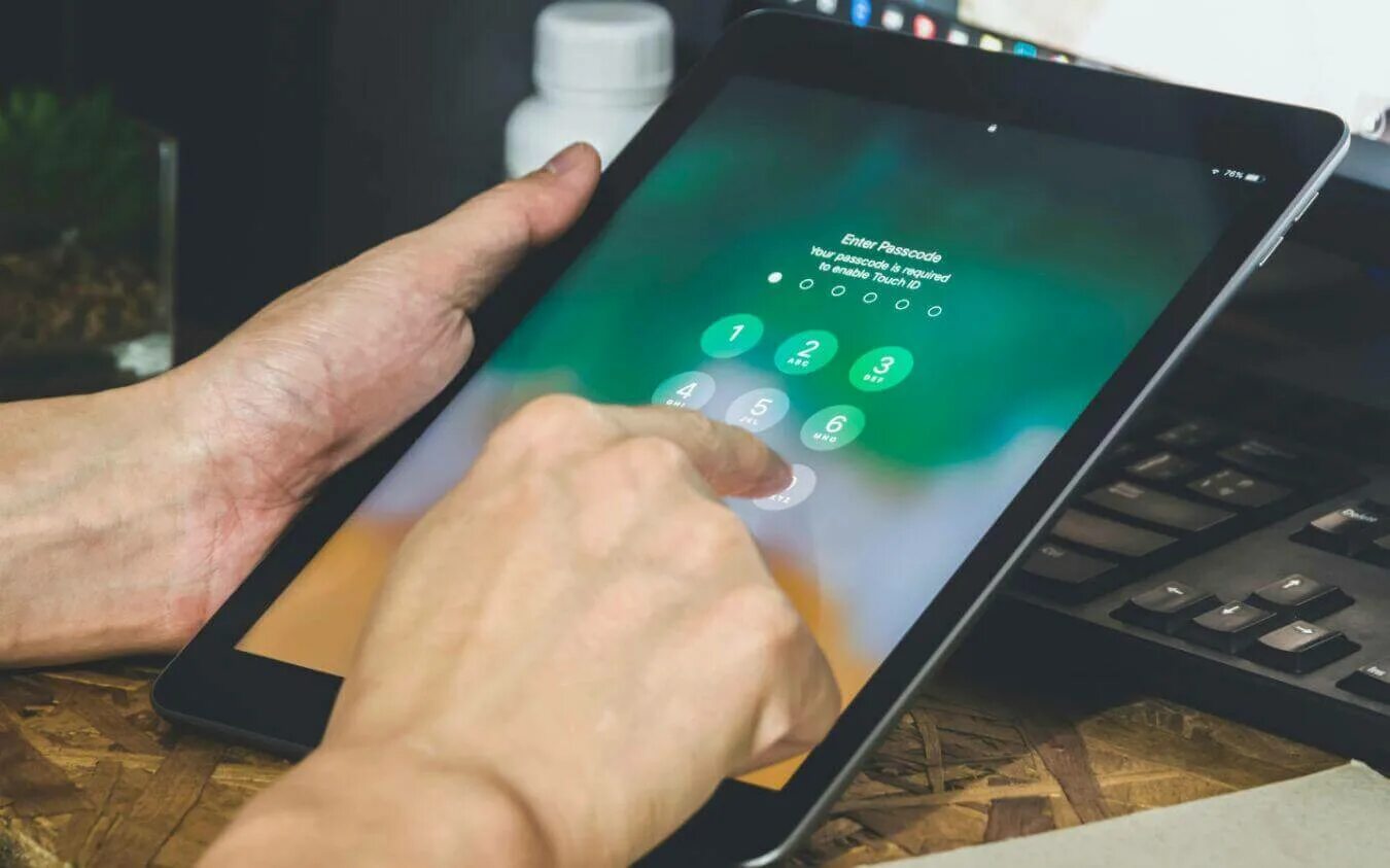 Разблокировать планшет андроид пароль. IPAD. Блокировка планшета. Разблокировка IPAD. Пароль на планшет.