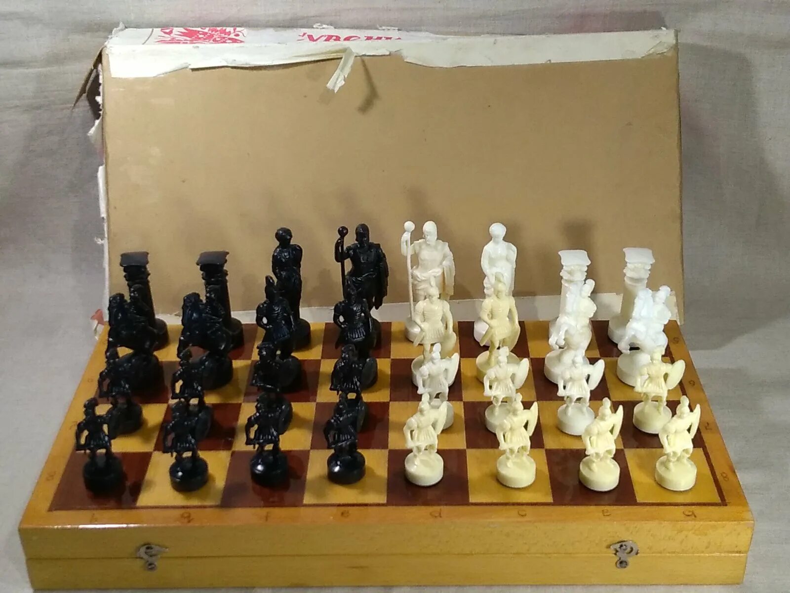 Шахматы черновцы ссср. Советские деревянные ша. Шахматы советские карболит. Шахматы ссср. Советские подарочные шахматы.