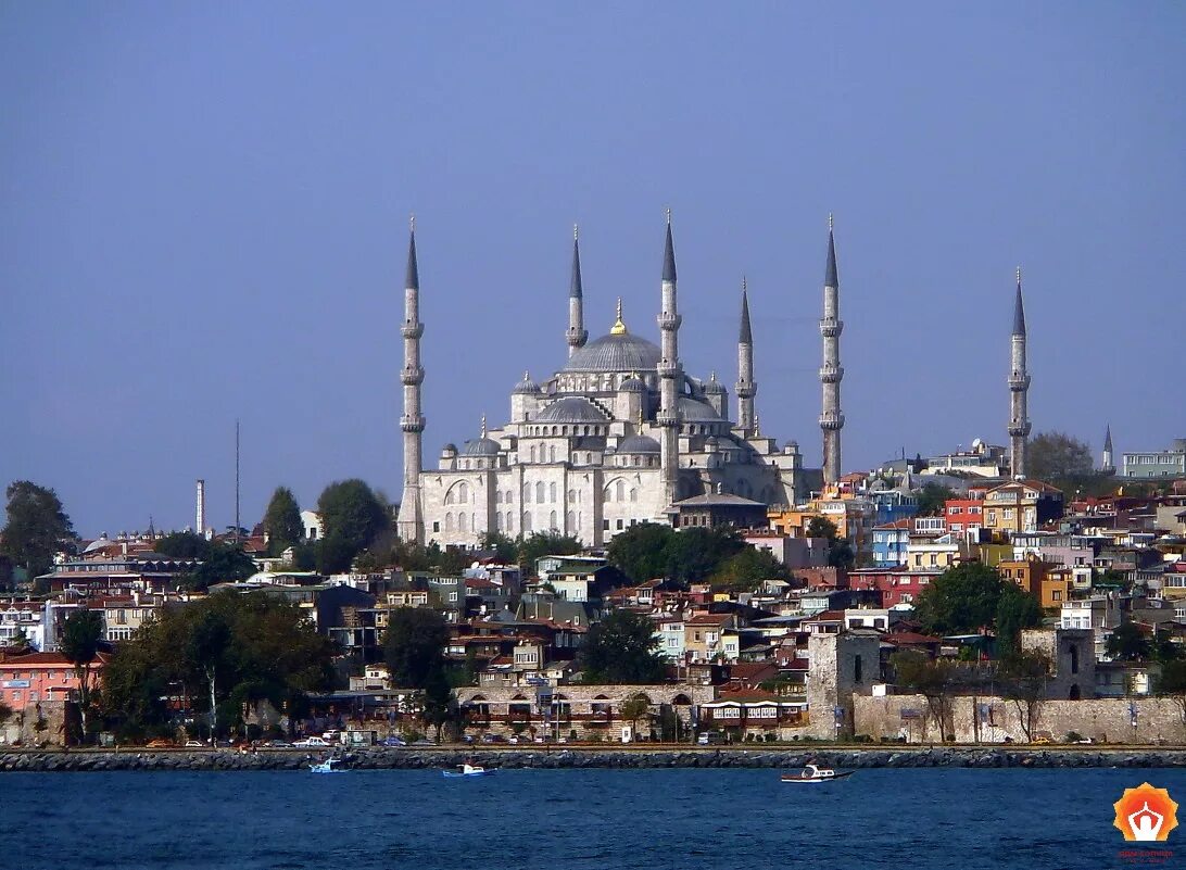 Культурные центры турции. Голубая мечеть Турция. Главная мечеть Стамбула. Путеводитель голубая мечеть Султанахмет. Голубая мечеть (Султанахмет Камии), Стамбул, Турция.