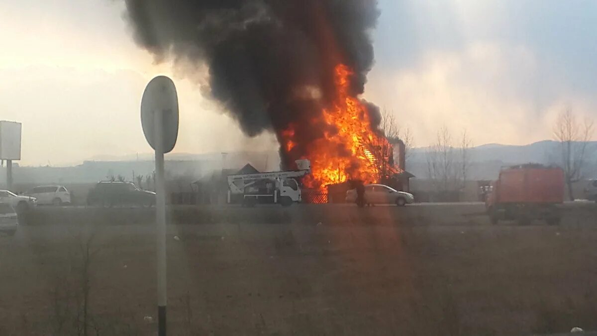 Погода на красном гуляе ульяновской области. Красный Гуляй Ульяновск. Пожар Ульяновская область п красный. Пожар красный Гуляй. Красный Гуляй Сенгилеевский район.