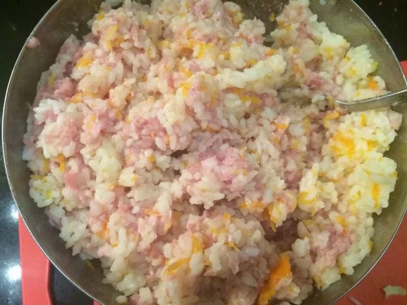 Фарш индейки готовый. Индюшачье свиной фарш. Фарш из индейки рецепты как вкусно приготовить. Фарш из индейки рецепты как вкусно приготовить. Фарш из индейки.