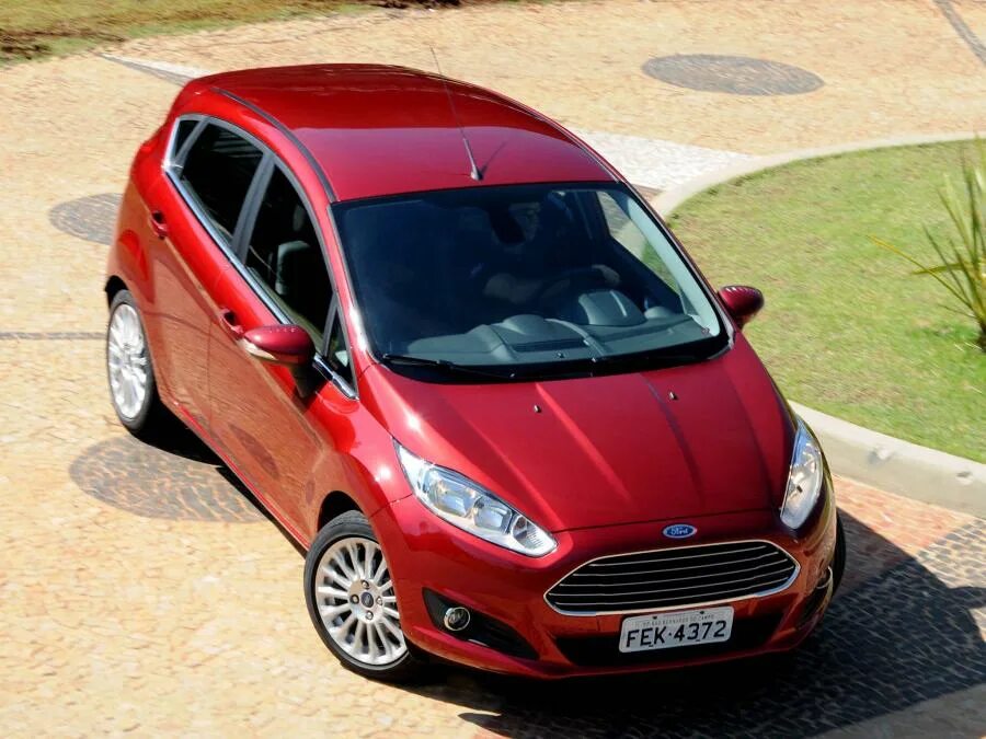 Форд фиеста. Форд фиеста 5 хэтчбек. Ford fiesta 2015 седан. Ford fiesta 2015 седан. Форд фиеста 2011.