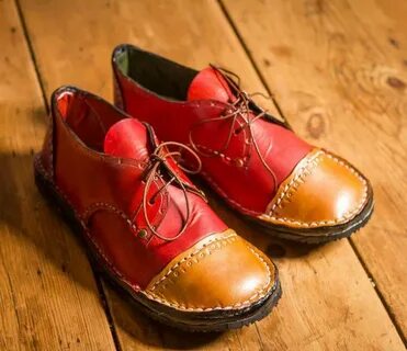 Makes shoes