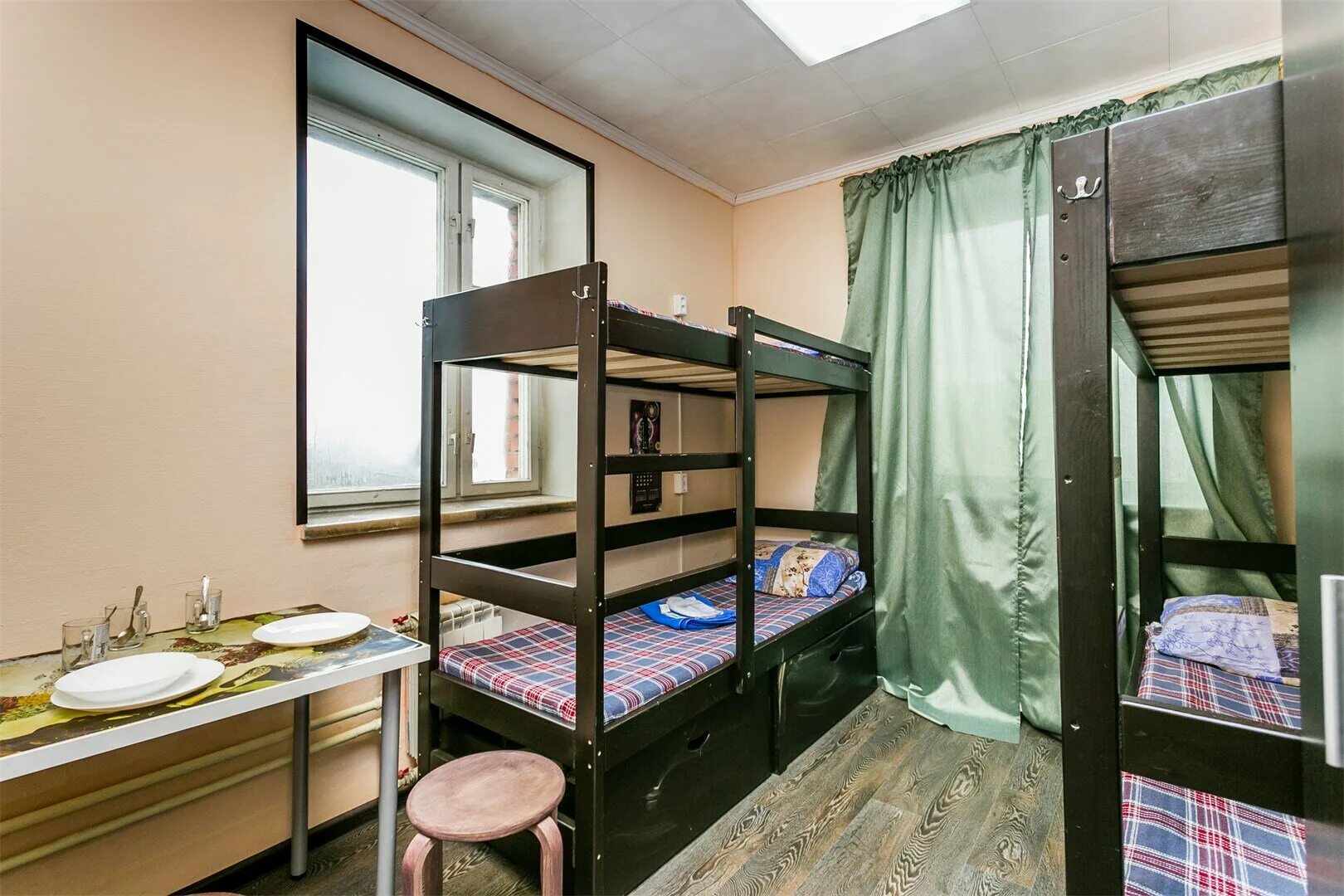 москва проживание хостел. москва проживание хостел. большой хостел. дормиторий. проживание в хостеле.