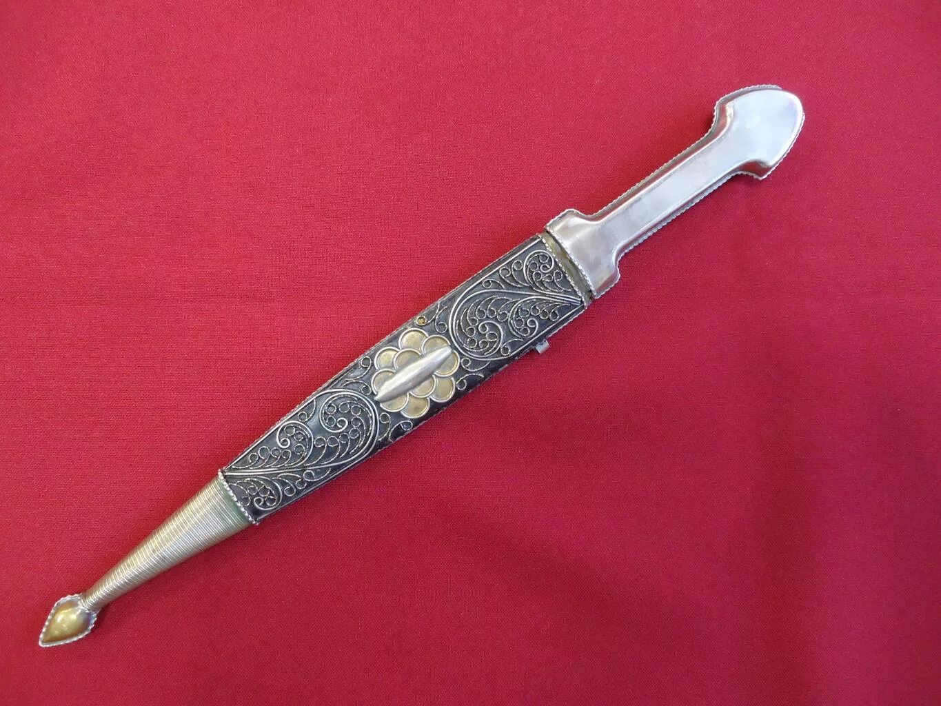 кинжал малютка. кинжал сувенирный. кубачи оружие холодное. кавказский кинжал ткв. кинжал сувенирный.