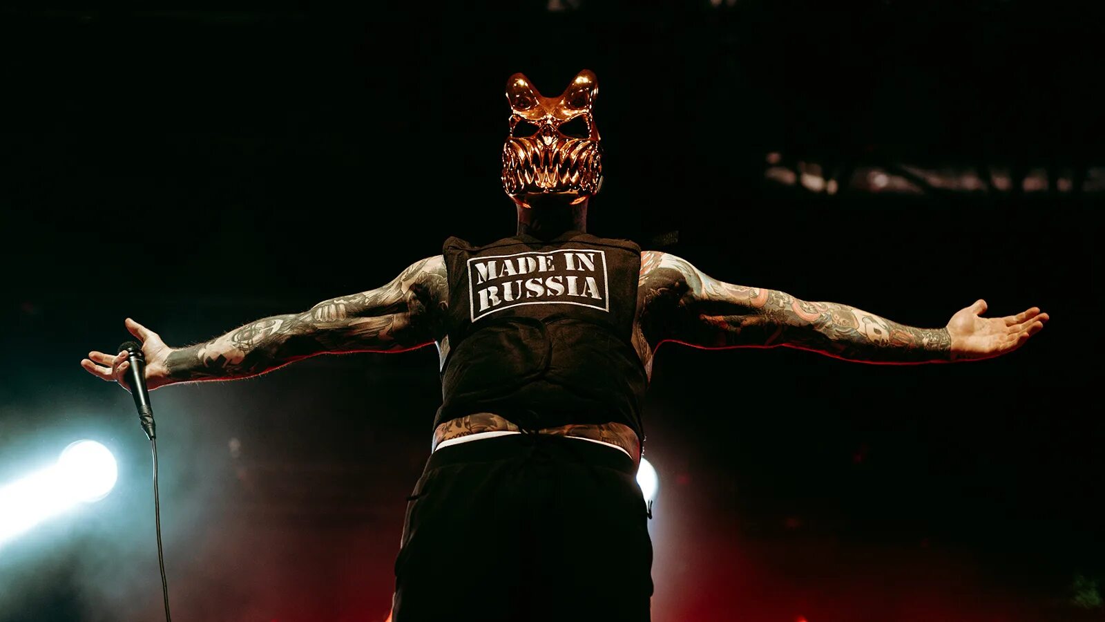Terrible russian. Группа slaughter to prevail. Terrible russian. Джек симмонс slaughter to prevail. Шиколай маска.