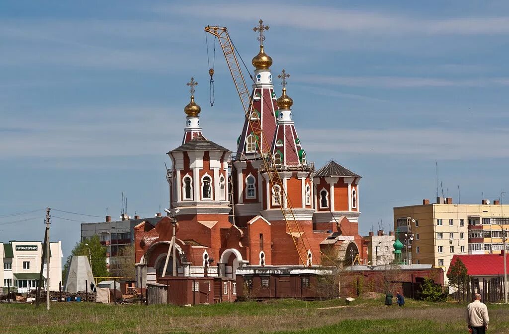 Работа городе отрадное самарской области. Храм Отрадный Самарская область. Церковь в Отрадном Самарской области. Новая Церковь в Отрадном Самарской области. Церковь в Отрадном Самарской области на ул.Орлова.