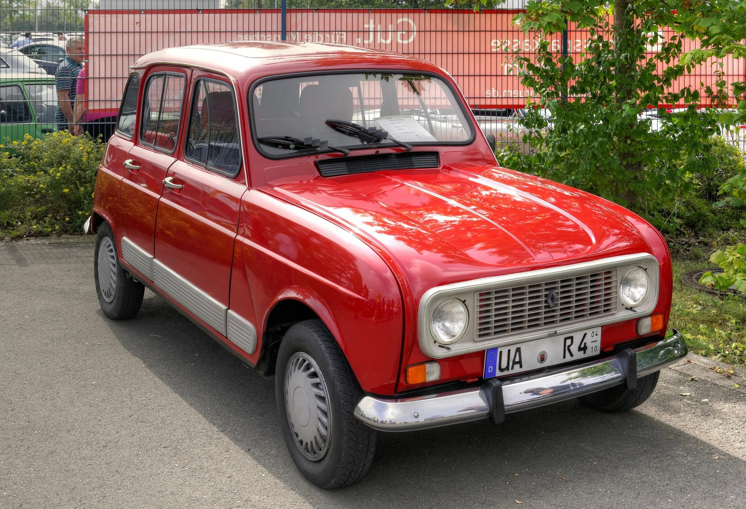 Renault 4 fourgonnette. Рено 4л. Renault 4. Renault 4 1994. Renault 4l.