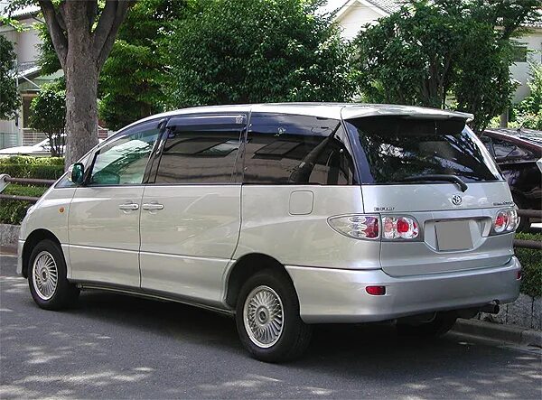 Купить эстиму гибрид. Тойота Эстима 2002. Toyota Estima Hybrid ahr10. Тойота Эстима 10. Toyota Estima 10 Hybrid.