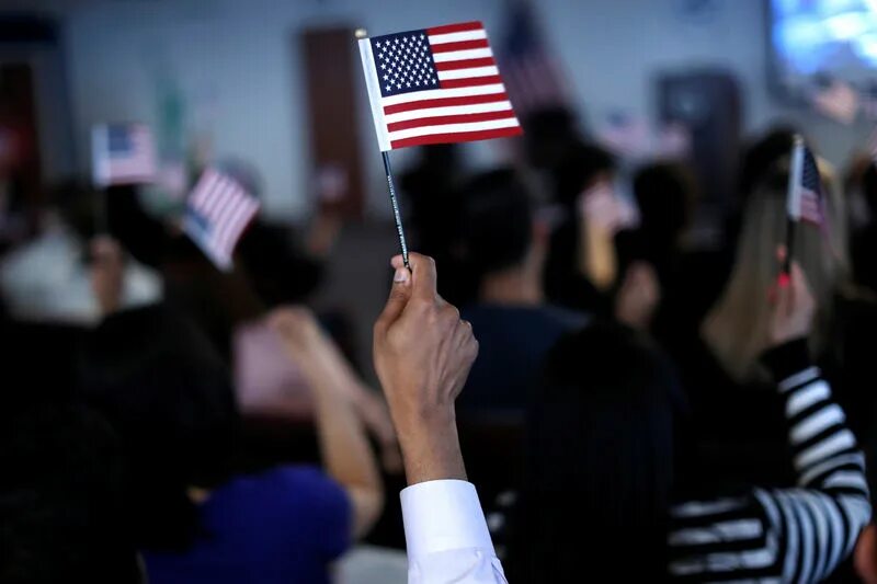 Индия толпа. Американцы сша граждане. New citizens. New citizens. New citizens.
