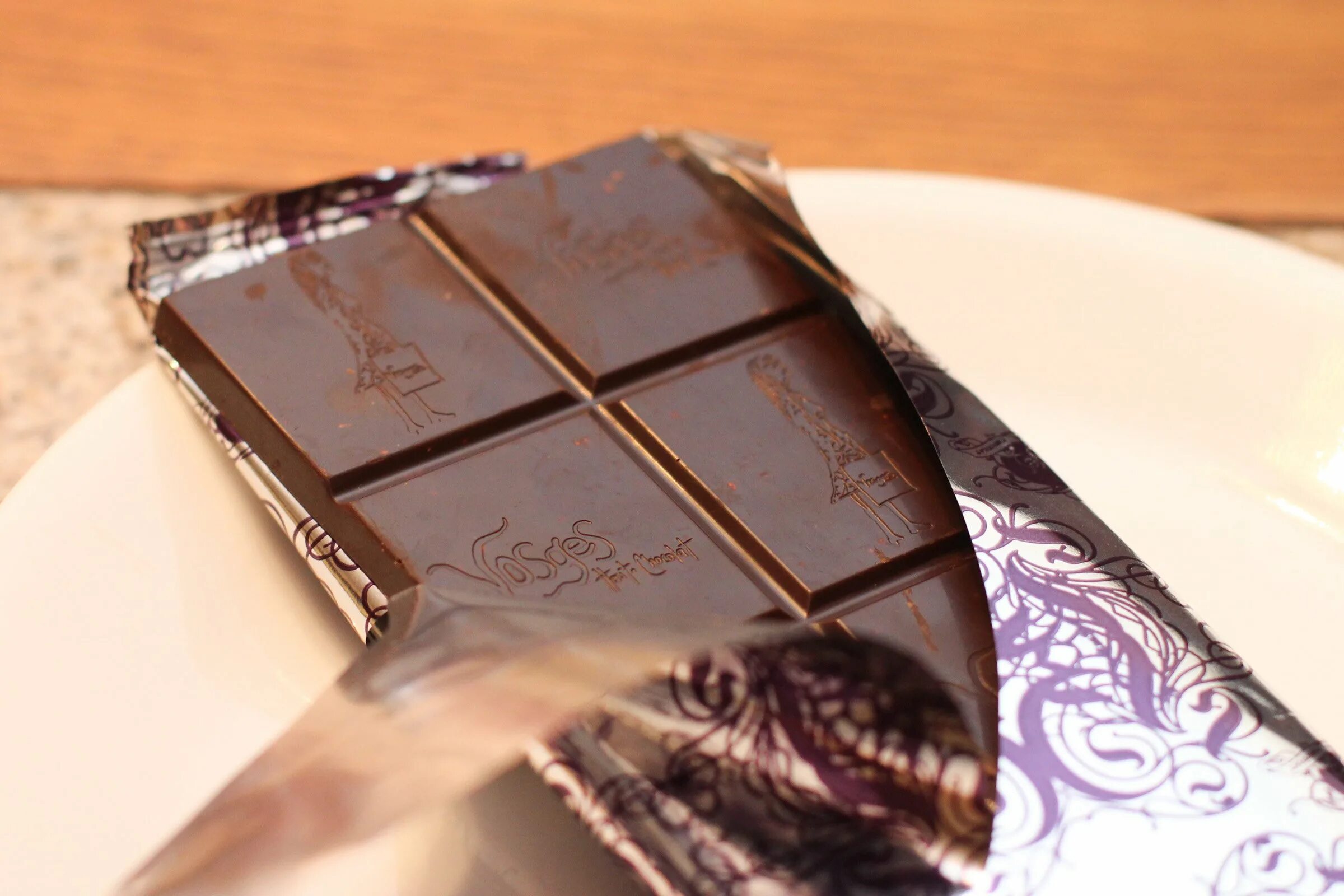 Качественный шоколад. Элитный шоколад. Самый вкусный шоколад. Шоколадная плитка.