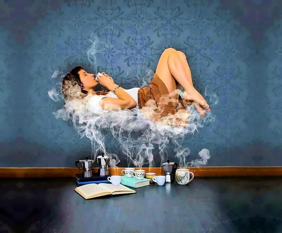 отдых эстетика. утро кайф. утро на море. девушка утром на кухне. комната для девушки.