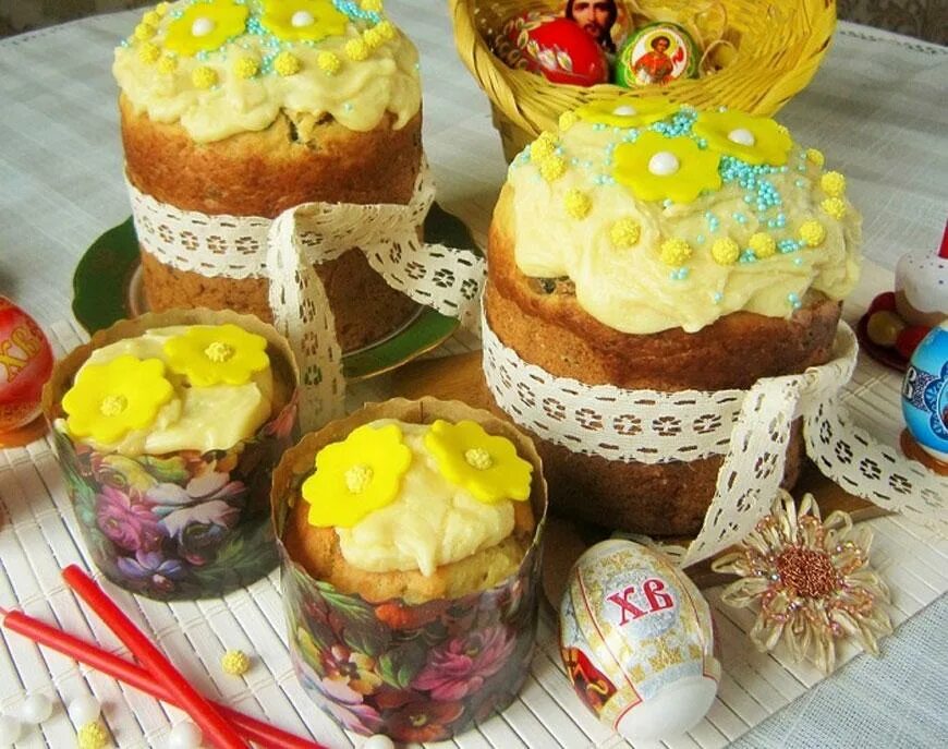 Как сделать лимонную глазурь для кулича. Украшение куличей. красивые куличи. украшение пасхальных куличей. украшение куличей глазурью.