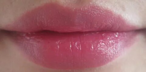 Bare lips
