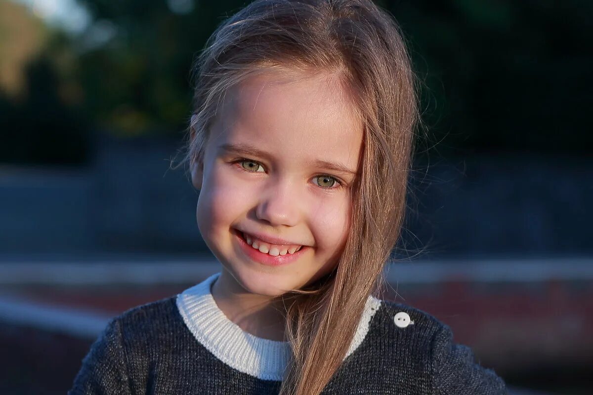 Какие девочки 6 лет. Девочка 6 лет. девочка 6 лето домашнее. девочка 8 лет дома. девочка 6 лет дома.