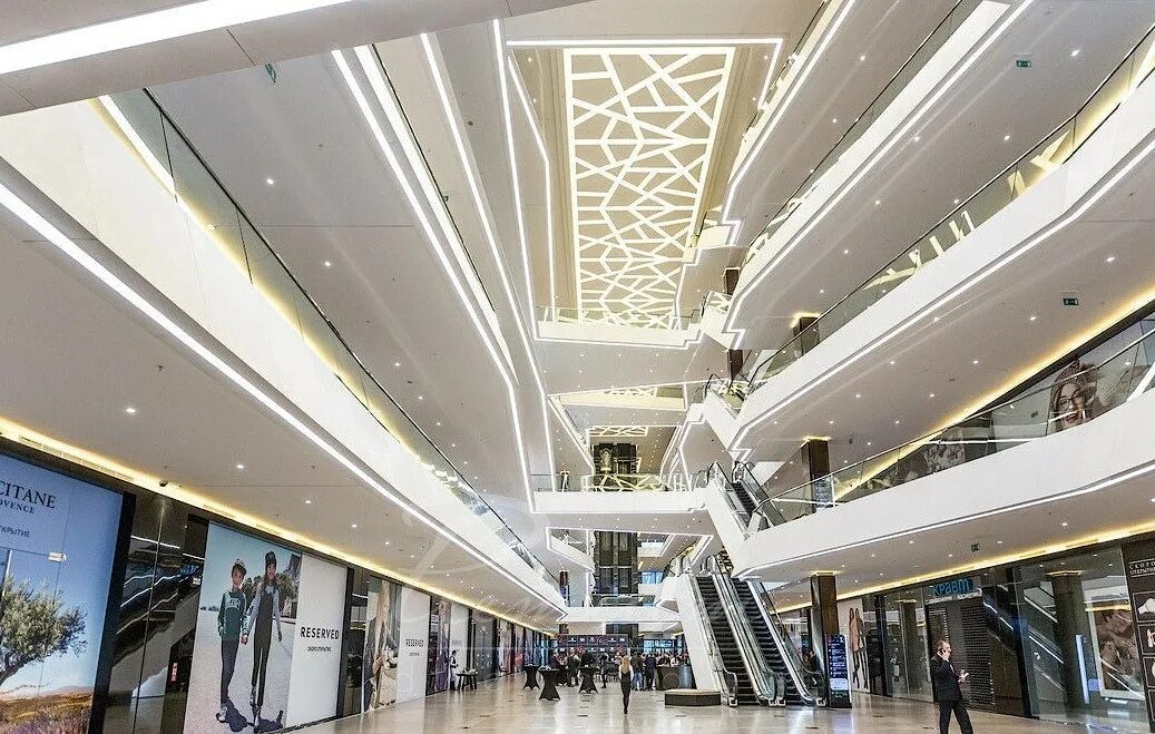 Подземный город минск тц. Столица минск торговый центр магазины. Минск подземный торговый центр столица. Трц галерея минск магазины. Лучшие тц минска для шопинга.