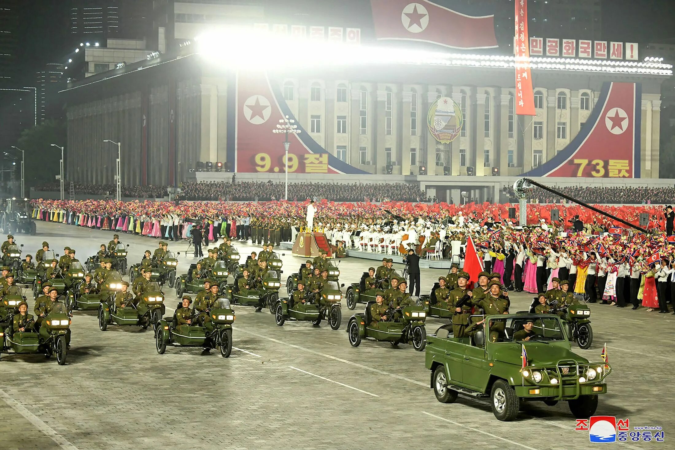 Парад в Пхеньяне 2021 военный. Северная Корея Пхеньян.