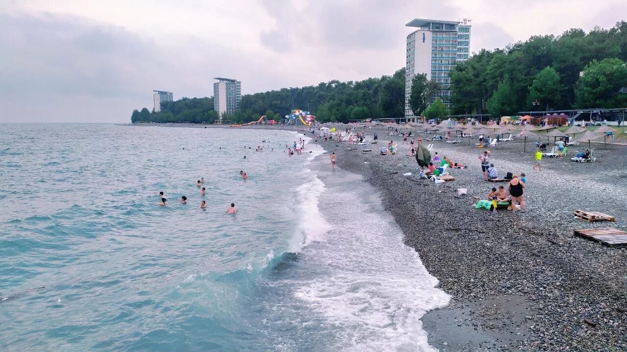 Аквапарк Пицунда. Абхазия Пицунда дети. Курорт Пицунда. Море и дети Абхазия. Когда лучше отдыхать в абхазии