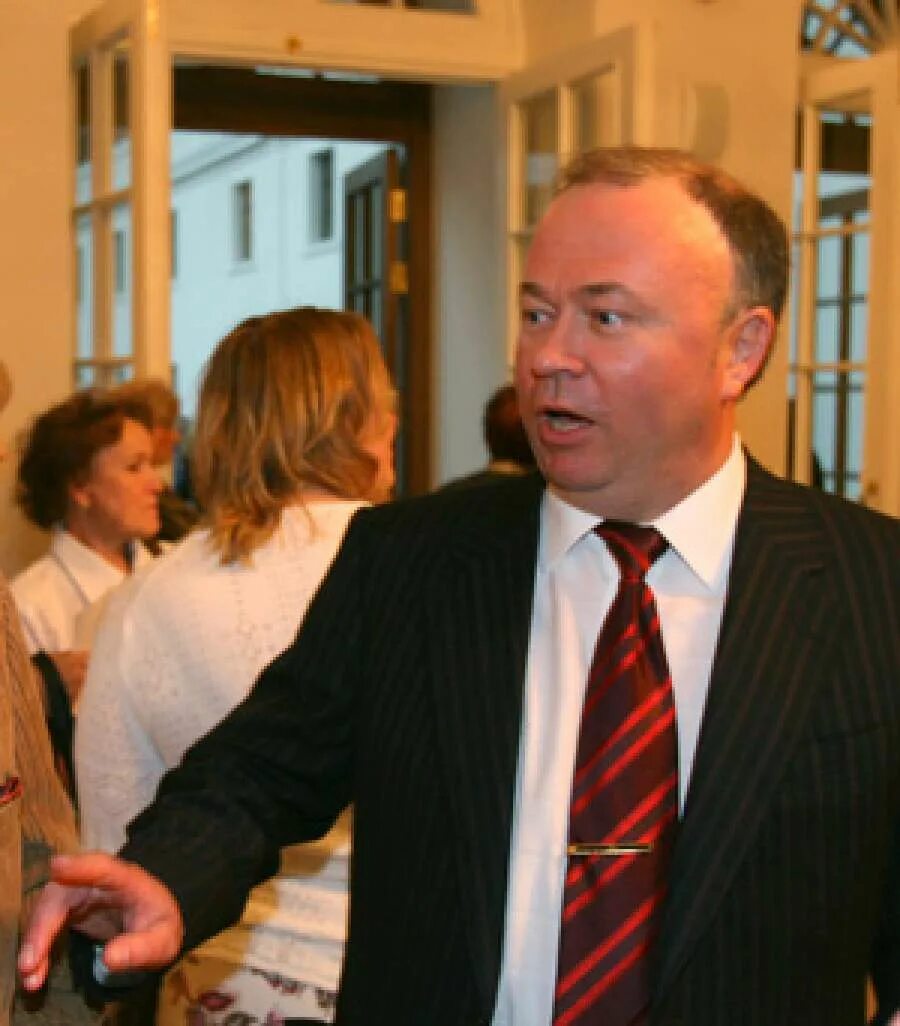 Андрей караулов жена варвара прошутинская. Андрей караулов дочь софья. Караулов жена варвара прошутинская. Караулов и варвара прошутинская. Андрей караулов новоглаголево.