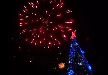 Фейерверки елка