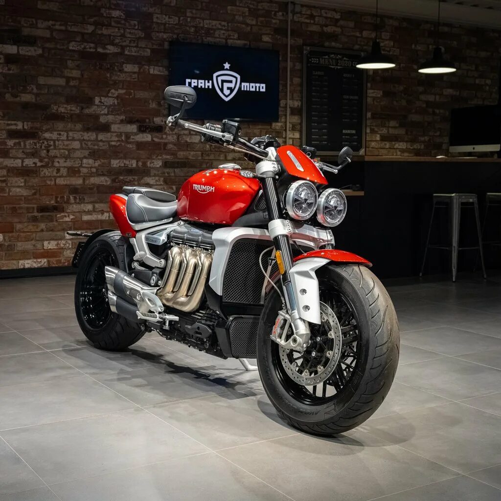 Триумф три. Triumph rocket 3 2025. мотоцикл триумф рокет 3. triumph rocket 2025. triumph rocket 3r 2025.