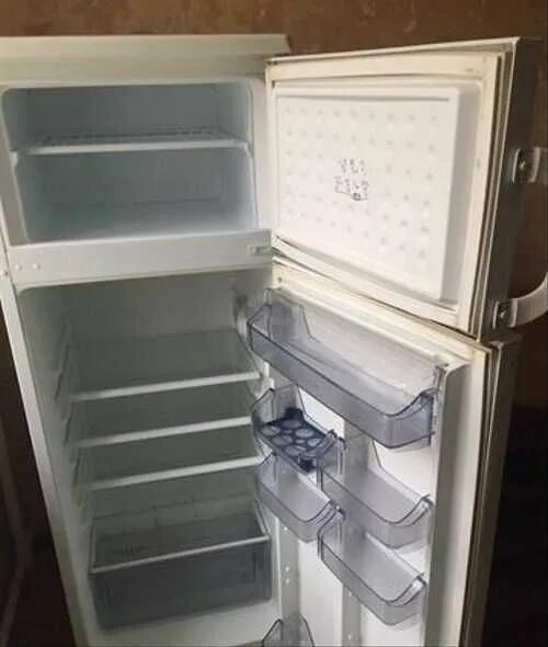 Candy холодильник двухкамерный инструкция. Candy softline futura холодильник. Холодильник candy line a class futura. Холодильник candy futura a class. Холодильник канди софт лайн а класс футура.