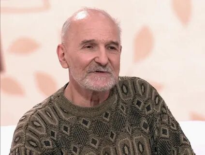 Сколько лет мамонову
