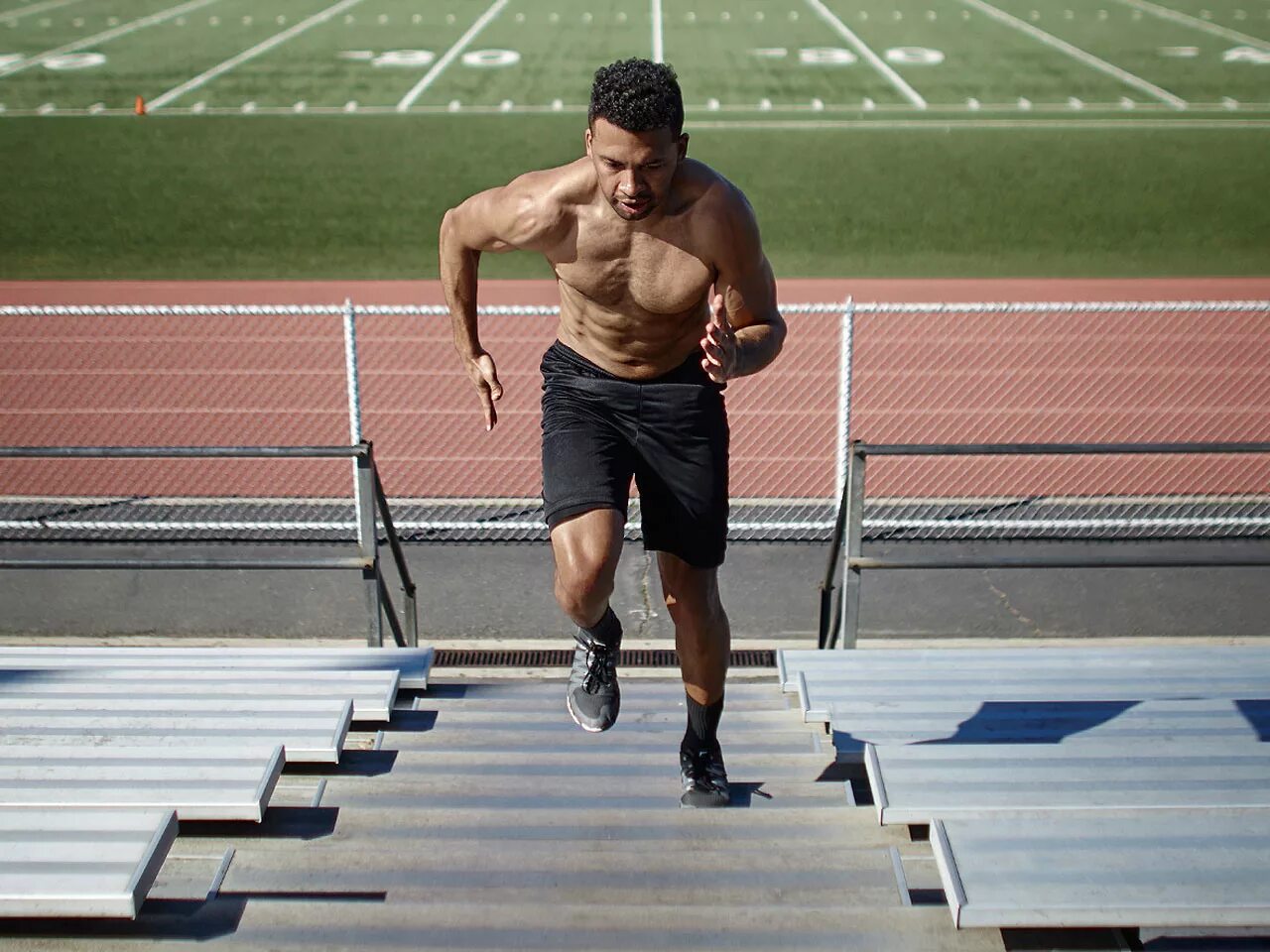 самый трудный спорт. зимняя велоодежда. преодоление полосы препятствий. тяжелая атлетика. спортсмены параолимпийцы.