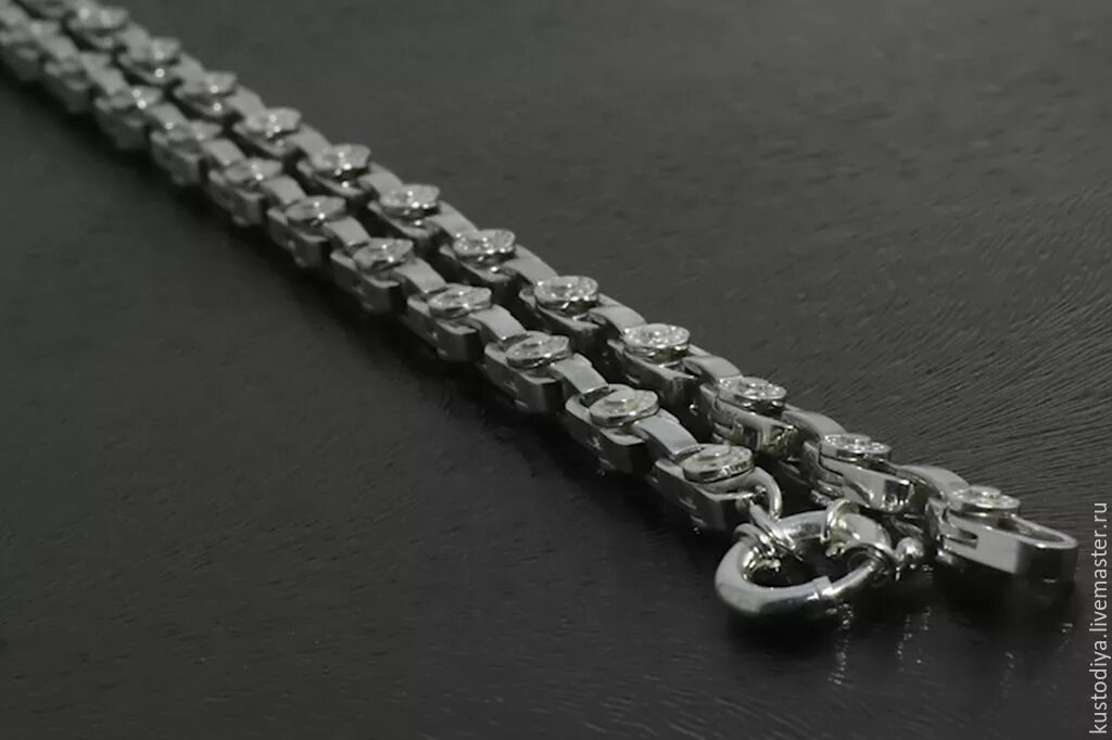 Кардинал плетение золотой цепочки. Цепь муза бронницкий ювелир. Цепи ручной работы. Цепь бисмарк бронницкий ювелир. Цепь гавайка серебро.