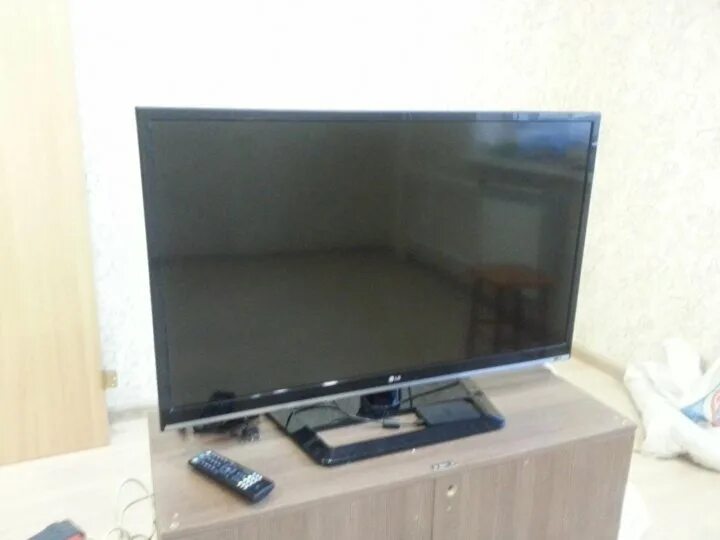 Телевизор LG 42 дюйма. Телевизор LG 42 дюйма 2010 года. Телевизор LG 107 диагональ. Телевизор LG диагональ 42. Телевизор lg 2012