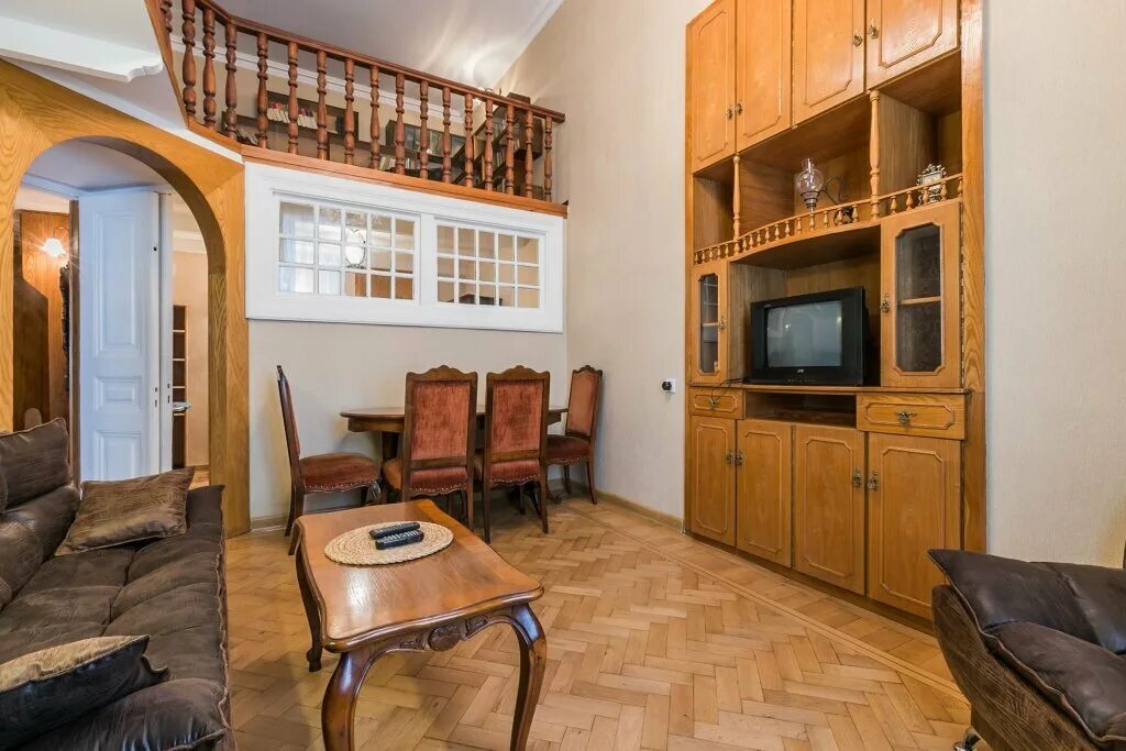 квартиры в старом тбилиси. Dining room тбилиси. тбилиси квартиры. тбилиси квартиры. Apart hotel old тбилиси.