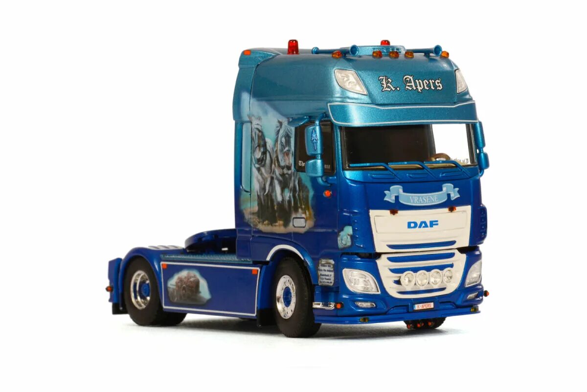 Daf space cab. Daf xf. даф космический. раскраска тягач daf xf super space cab. daf xf logo.