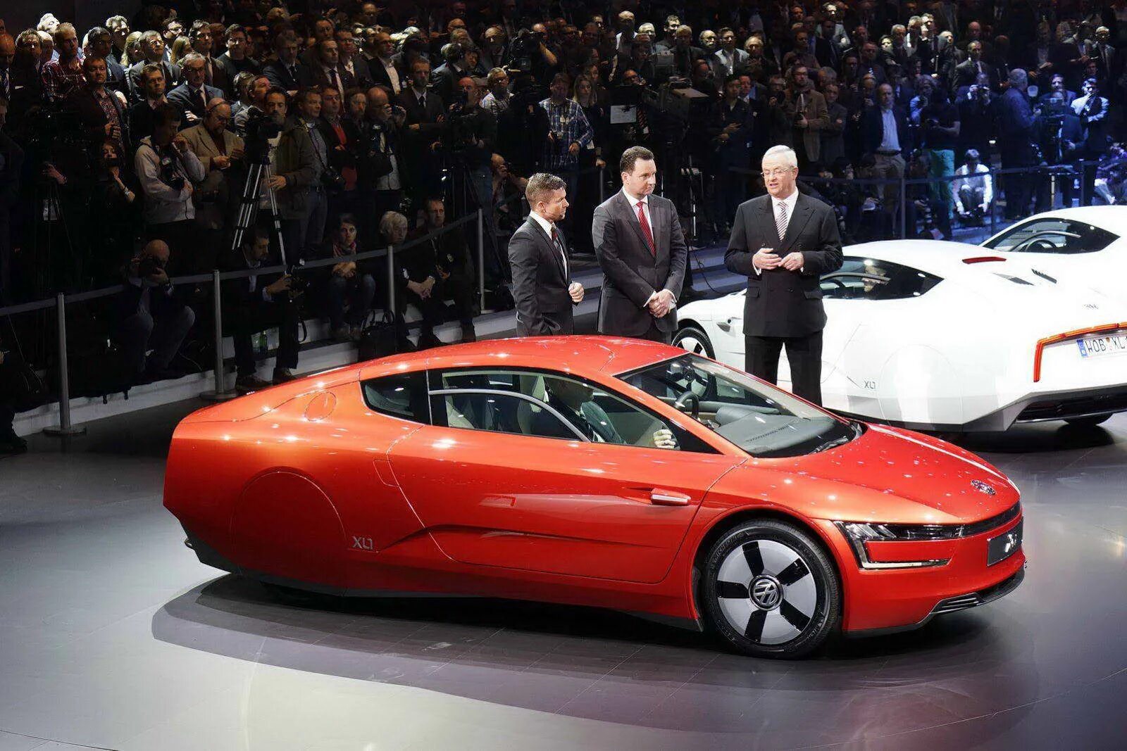 Volkswagen xl1. Рекордный Volkswagen xl1. Фольксваген 2027. Женевский автосалон.