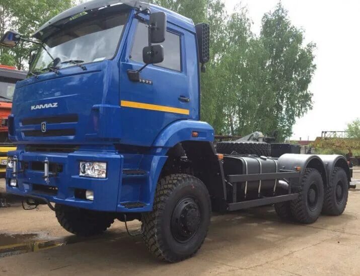 Шасси камаз 6 6. Камаз 6522-3010-53. шасси камаз-6522. камаз-6522 шасси 6х6. камаз 65222 шасси.