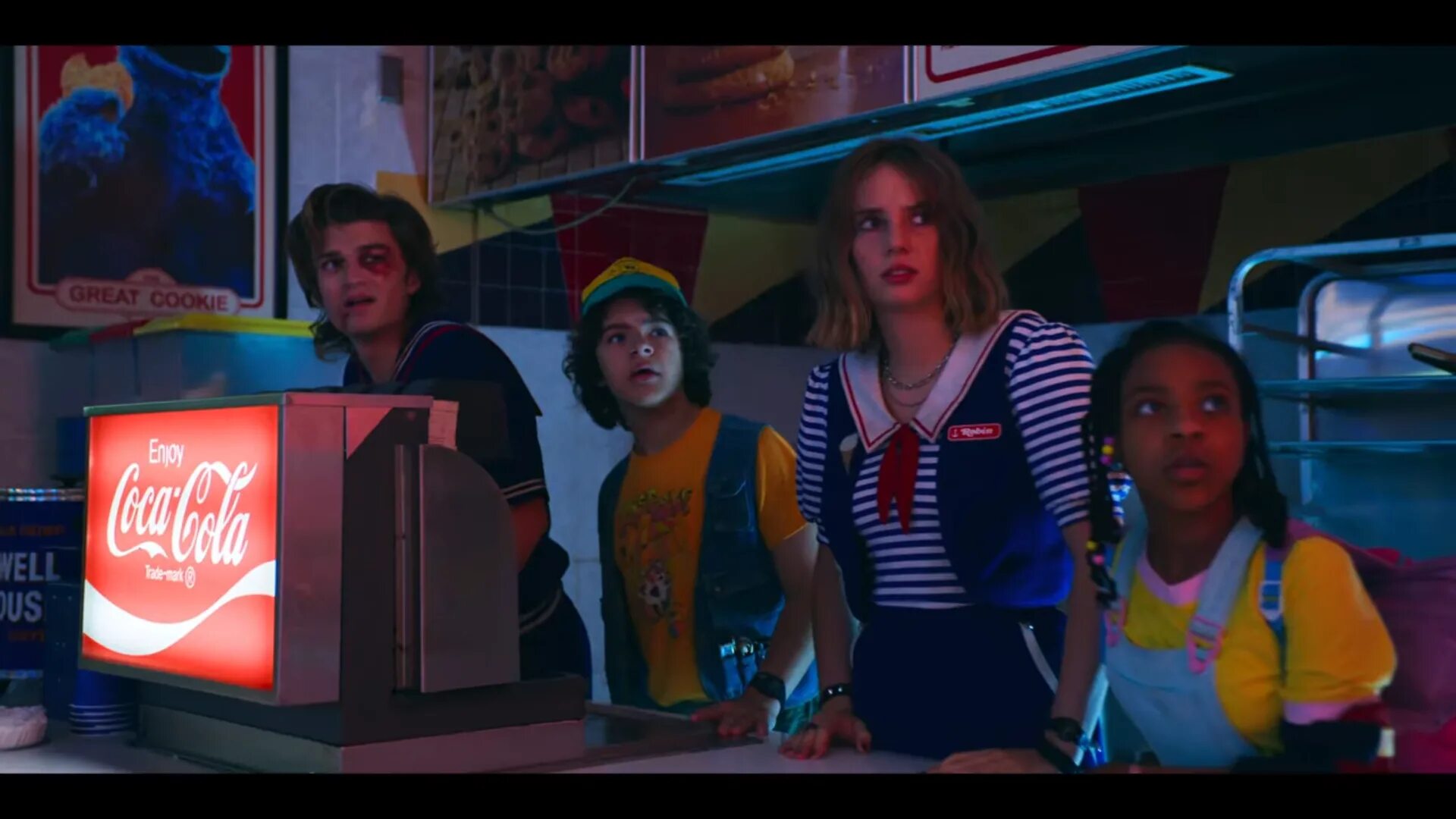 Очень странные мемы. Прикольные вопросы на которые нет ответа. Очень странно мем. Очень странный ответ. Плоский юмор шутки.