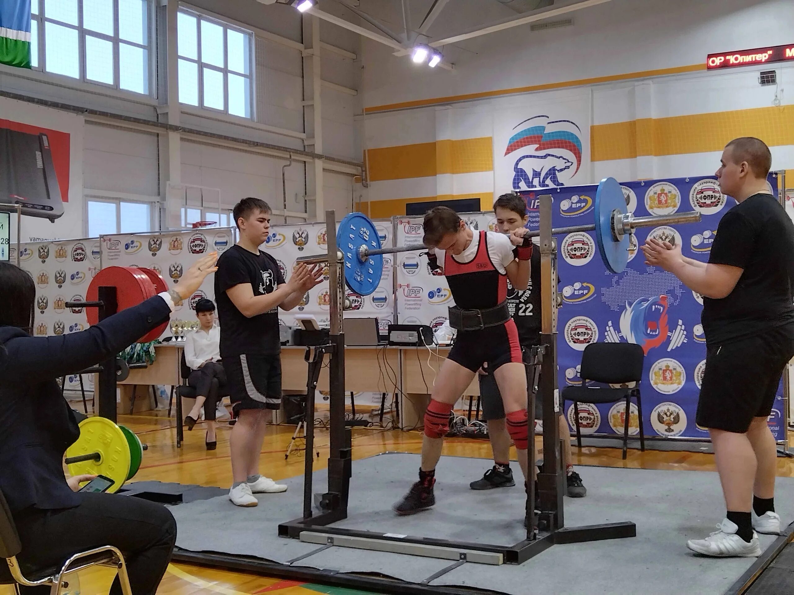 Пауэрлифтинг по спорту с лин на 2024. Пауэрлифтинг. Спортсмены силовых видов спорта. Мастер спорта по пауэрлифтингу Кубок. Кубок России.