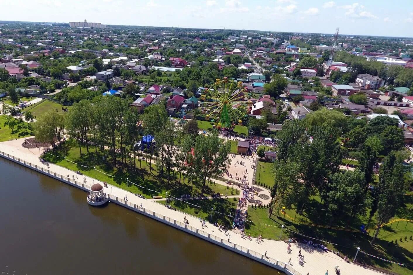 Где город кореновск. Кореновск Краснодарский край. Краснодарский край Кореновский район г Кореновск. Кореновск Краснодарский край центр города. Станица Кореновская Краснодарский край.