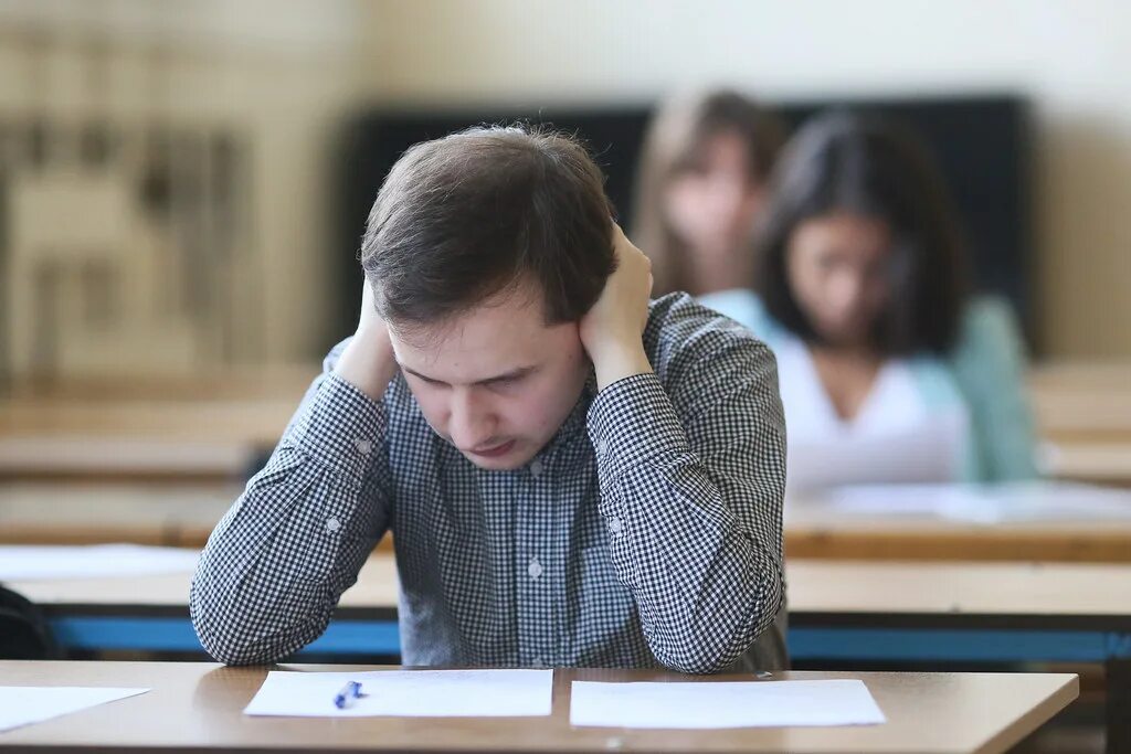 Можно ли сдать экзамен в вузе. Государственный экзамен в вузе. Госэкзамены в вузах. Вступительные экзамены. МГУ экзамены.