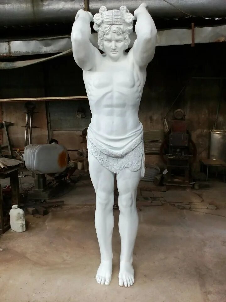 атланты продаж. новый эрмитаж атланты. атланты из дерева. атлант из гипса. статуя атланта.