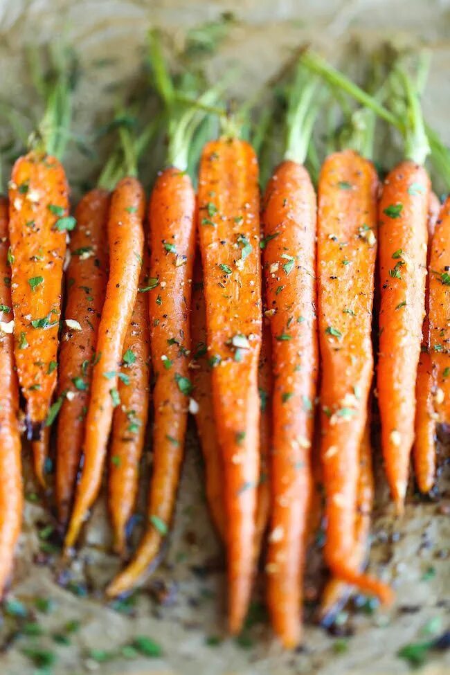 Печеная морковь. Морковь. Мелкая морковка. Французская морковь. Морковка на гарнир.