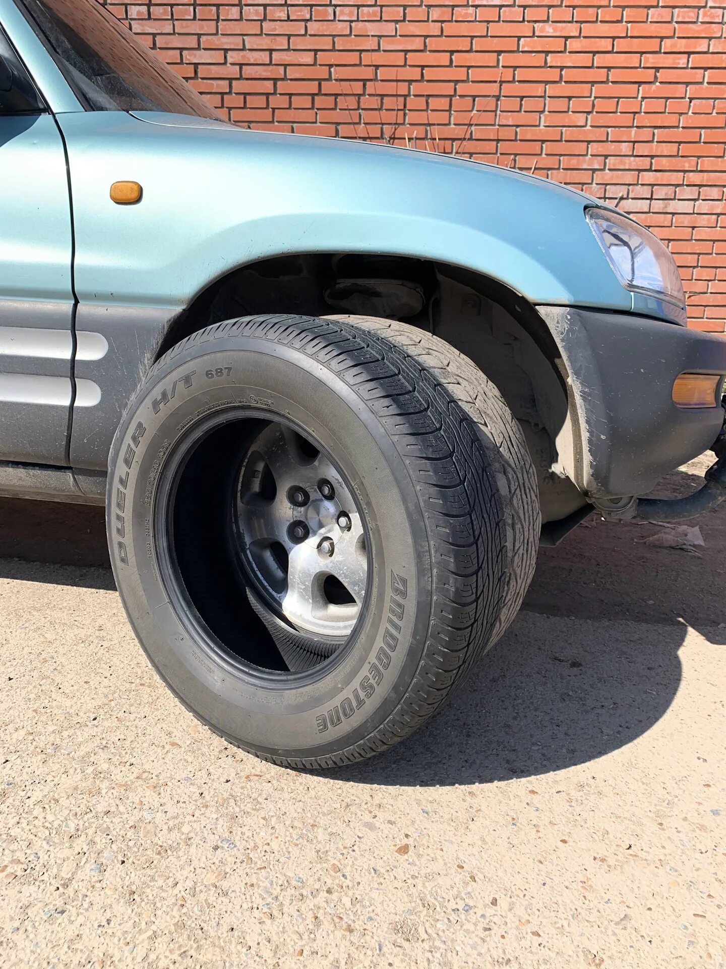 225/70 R16 rav4. 225/70r16 на рав4 первого поколения. Резина Bridgestone Dueler h/t 225/70 r16. Bridgestone Dueler 225/70 r16. Лето резина 225 70