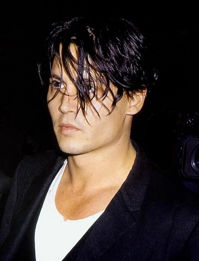 Мокрые волосы мужчины. Джонни Депп. Джонни Депп 1996. Johnny Depp Haircut. Джонни Депп 2004.
