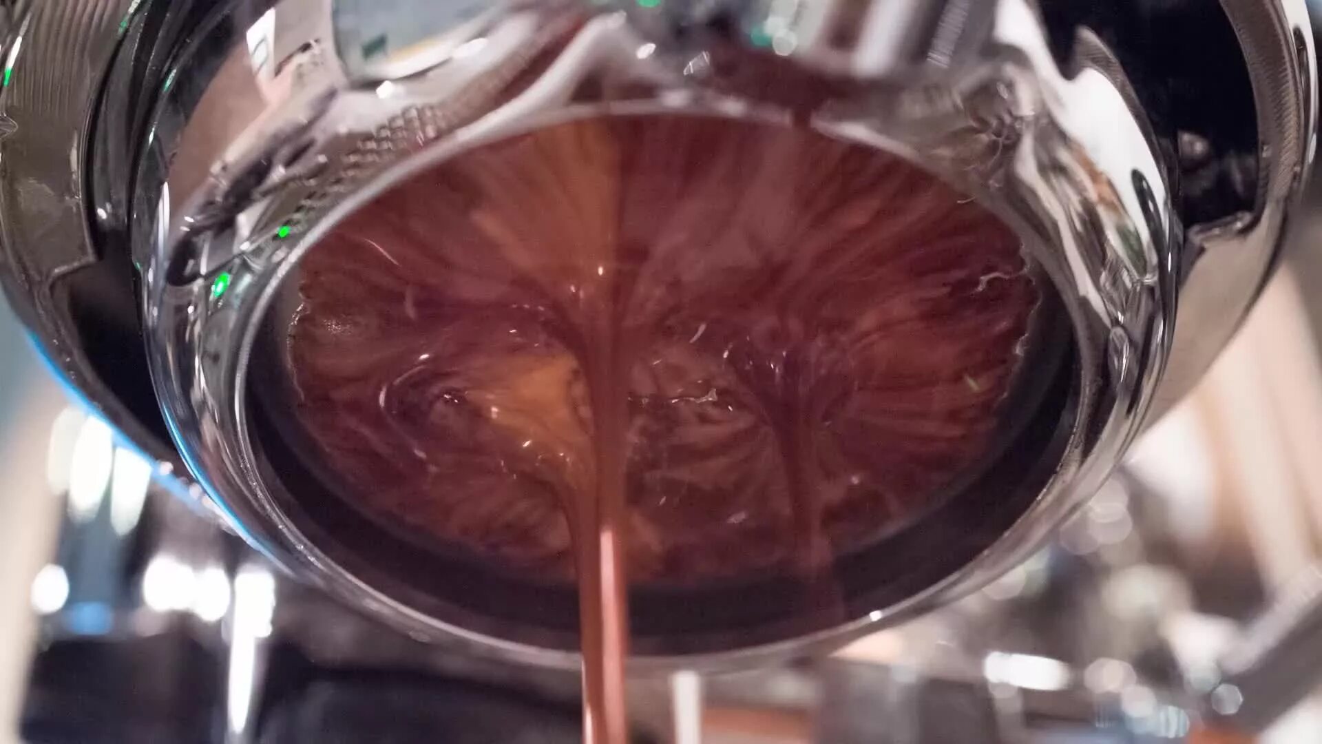 Экстракция кофе. Эспрессо aesthetic. Вода в кофе экстракция. Espresso Extraction.