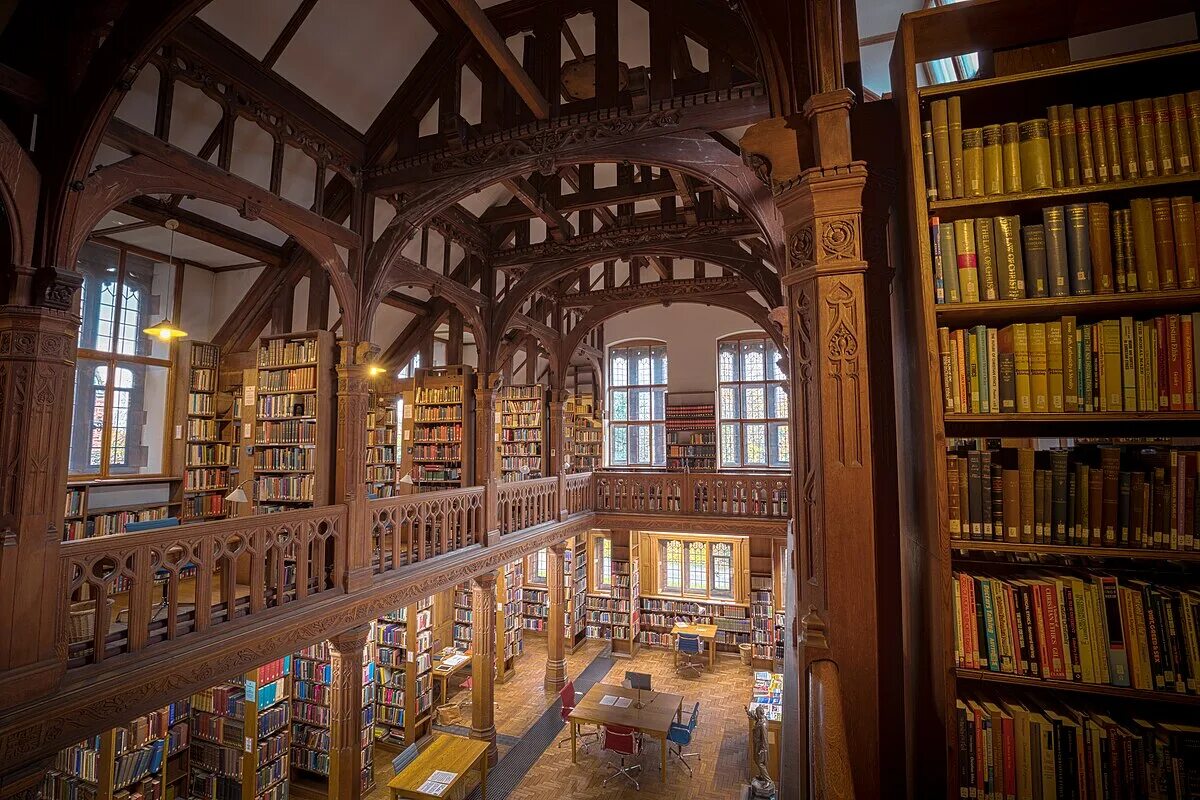 Библиотека Джорджа Пибоди, Балтимор, США. Библиотека аббатства Адмонт Австрия. Старинная библиотека.