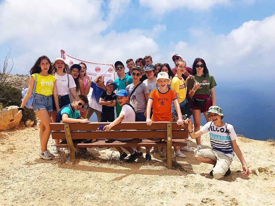 Junior camp лагерь ленинградская. Джуниор кэмп лагерь ленобласть. Джуниор лагерь в болгарии. Лагерь московская область детский 2023. Лагерь джуниор.