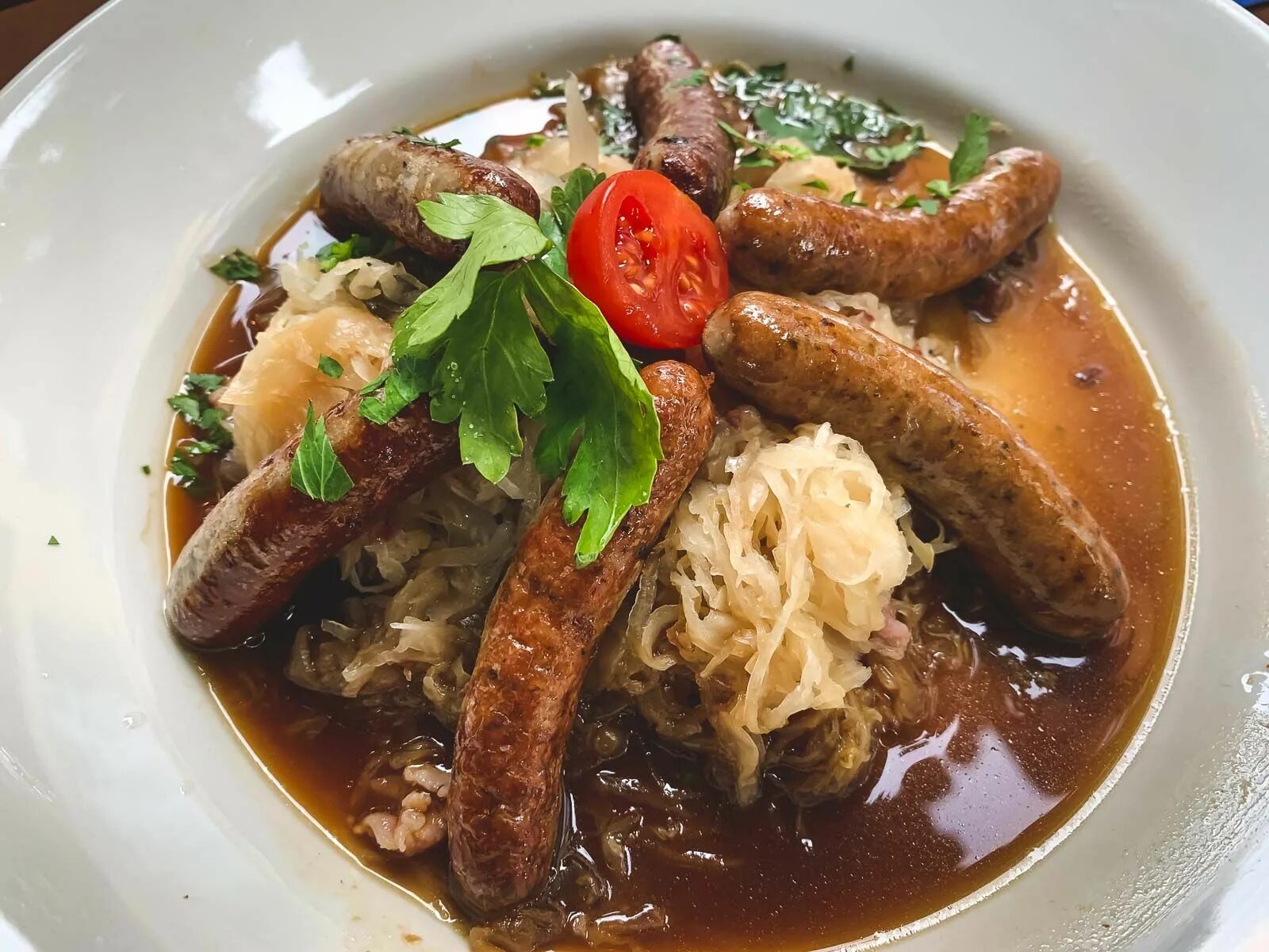 Немецкая кухня. Старые немецкие кухни. Traditional food of Germany Bratwurst. Hackepeter немецкое блюдо. Tradition dish