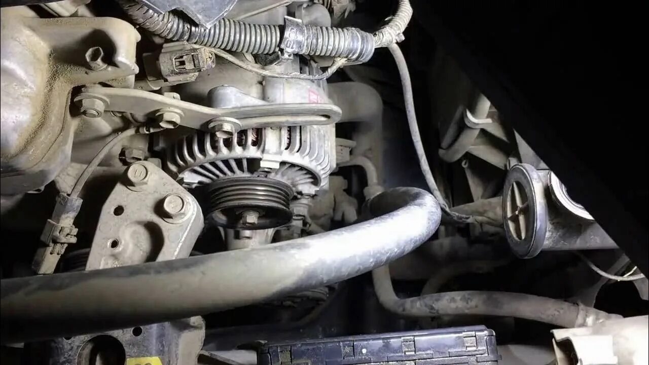 Замена приводного ремня - Toyota Voltz, 1,8 л, 2003 года своими руками DRIVE2